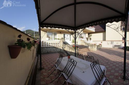 Pensiunea Boema Piatra Neamt Exterior photo